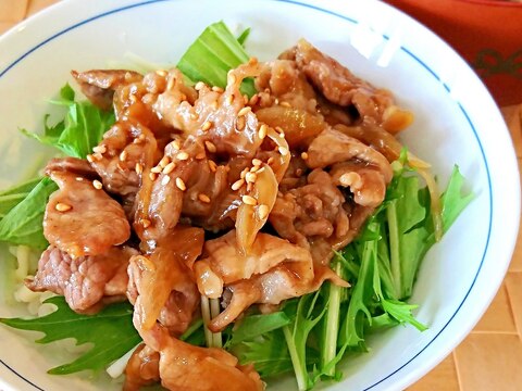 水菜と豚肉炒めの丼